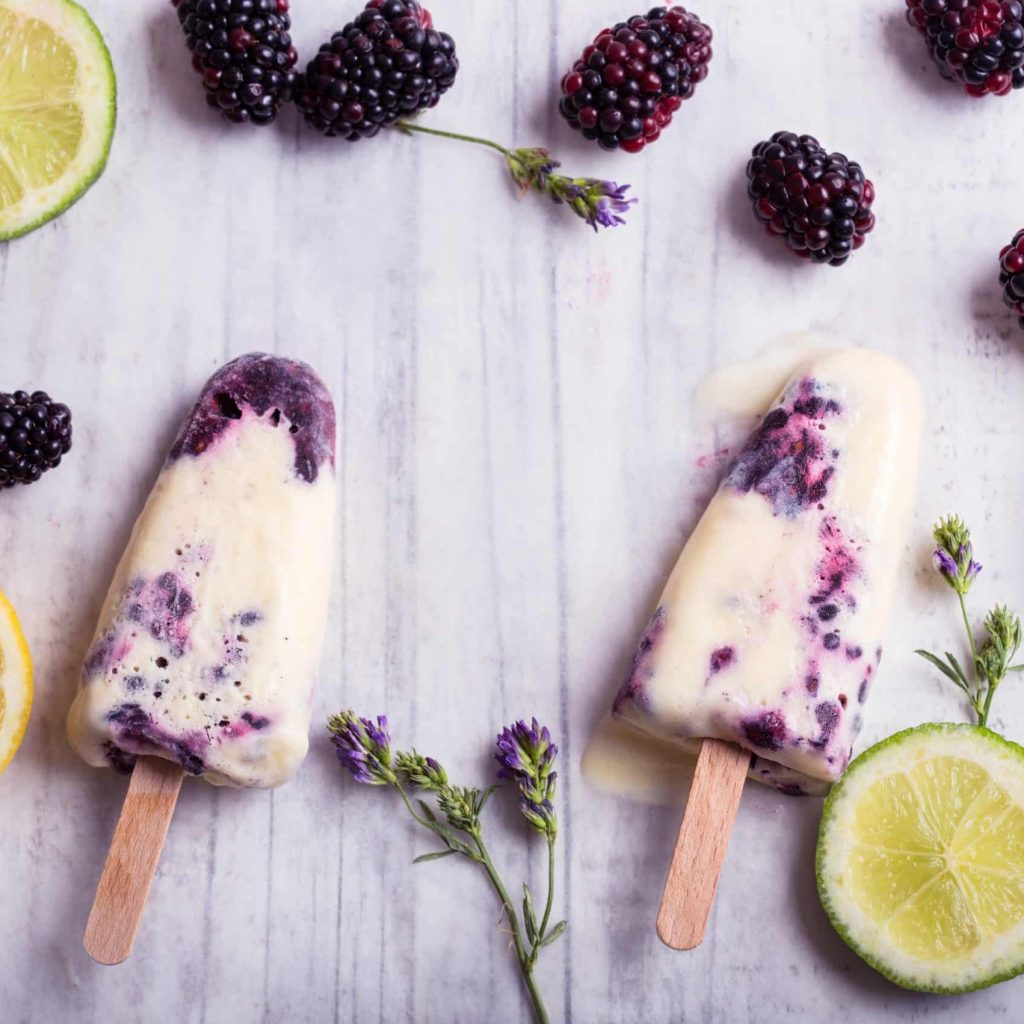 homemade,blackberry,popsicle