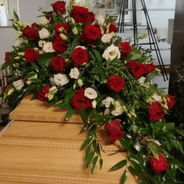 09fl77 arrangement floral pour cercueil 01.png