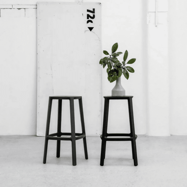 036g04 tabouret de comptoir cadrea 04.png
